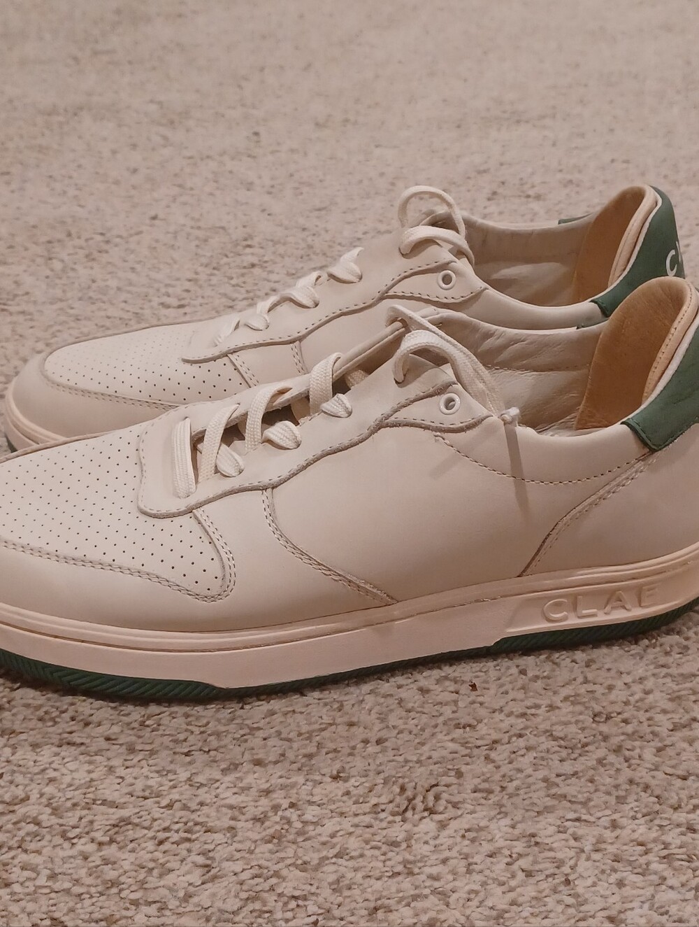 CLAE Malone "Apple" Vegan Sneakers in the off-white and dark green. Size 8 - Picture 3 of 9